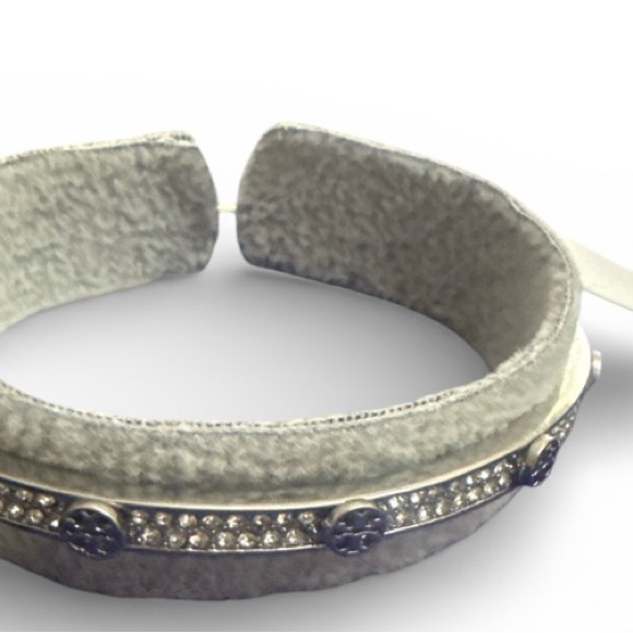 Tory Burch Silver Pavé bangle - Picture 5 of 5